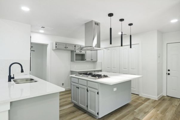 Interior, Kitchen, Pendant Lights, Recessed Lighting, Wood Texture Flooring
