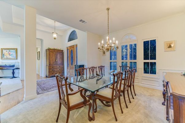 Chandelier, Dining room, Interior, Pendant Lights