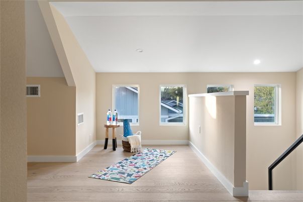 Interior, Recessed Lighting, Wood Texture Flooring