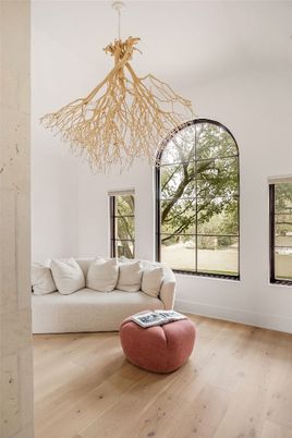 Chandelier, Interior, Wood Texture Flooring