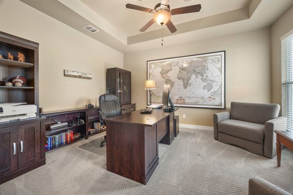 Home Office, Interior