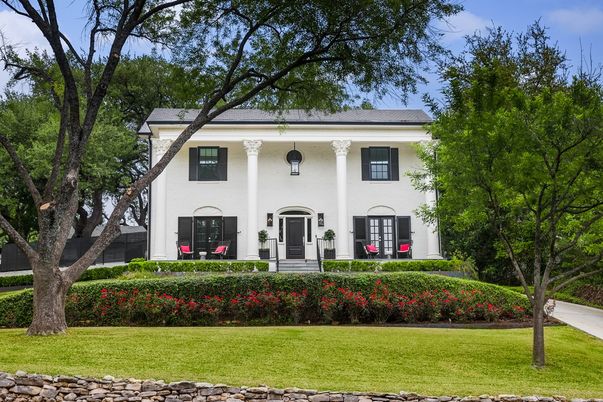 Backyard, Exterior, Facade, French Provincial