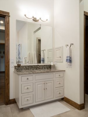 Bathroom, Dual Sink Vanities, Interior