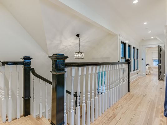 Interior, Pendant Lights, Recessed Lighting, Wood Texture Flooring