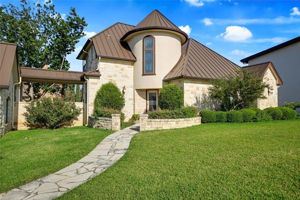 Backyard, Exterior, Facade, Brick Facade, French Provincial