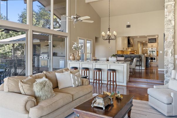 Chandelier, Interior, Kitchen, Living room, Pendant Lights, Recessed Lighting, Wood Texture Flooring
