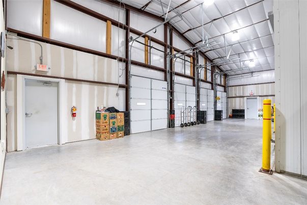 Garage, Interior