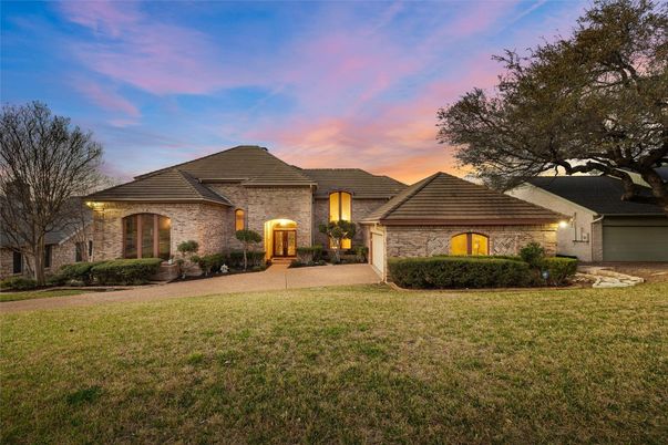 Backyard, Exterior, Facade, Brick Facade, French Provincial