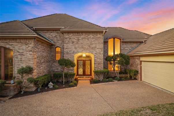 Attached, Exterior, Facade, Brick Facade, Brick Traditional