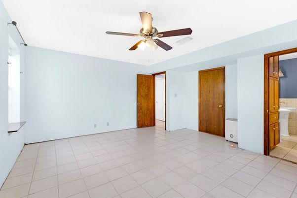 Bathroom, Empty room, Interior