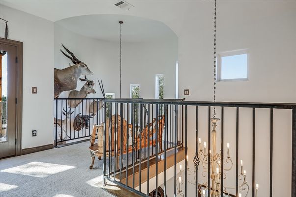 Chandelier, Interior