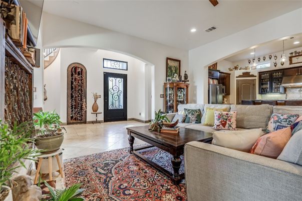 Interior, Living room, Pendant Lights, Recessed Lighting
