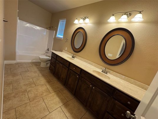 Bathroom, Dual Sink Vanities, Interior