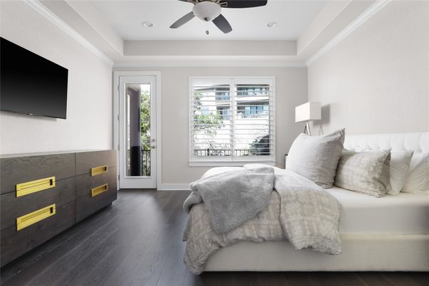 Bedroom, Interior, Recessed Lighting, Wood Texture Flooring