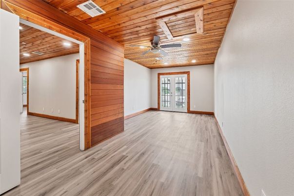 Empty room, Interior, Recessed Lighting, Wooden Ceilings, Wood Texture Flooring, Wooden Walls