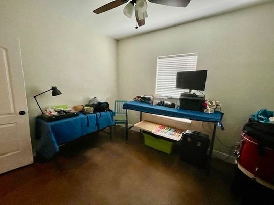 Home Office, Interior