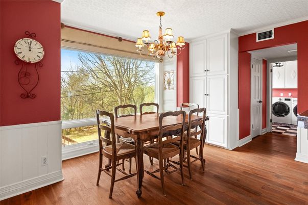 Chandelier, Dining room, Interior, Washer, Wood Texture Flooring
