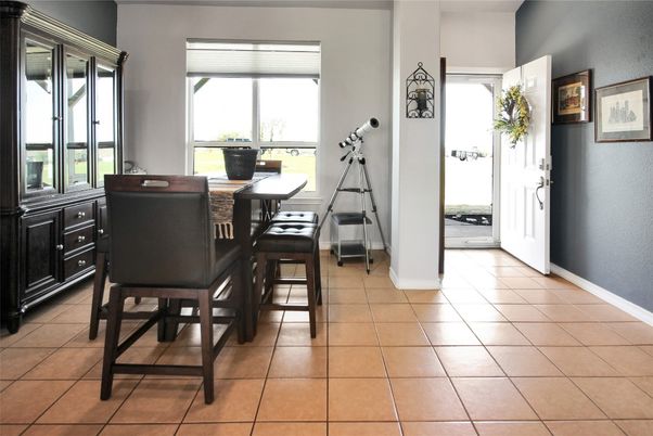 Dining room, Interior
