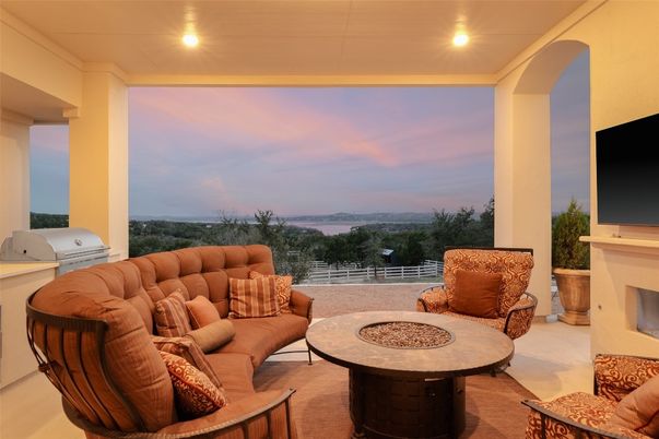 Exterior, Fireplace, Interior, Living room, Recessed Lighting, Water