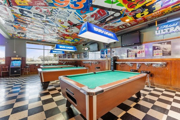 Billiard Table, Game Room, Interior