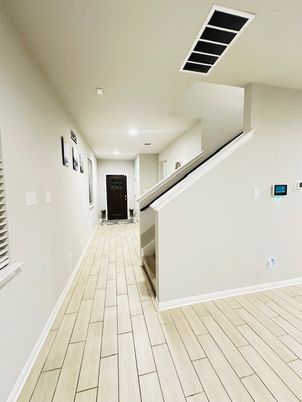 Interior, Recessed Lighting, Wood Texture Flooring
