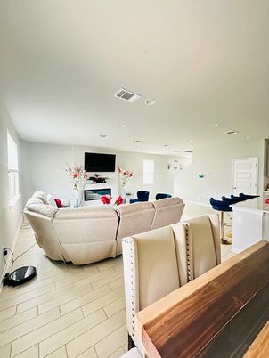 Interior, Living room, Recessed Lighting, Wood Texture Flooring
