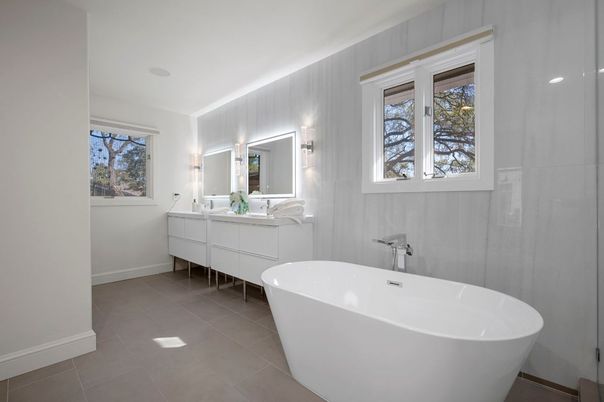 Bathroom, Dual Sink Vanities, Free Standing Baths, Interior, Recessed Lighting