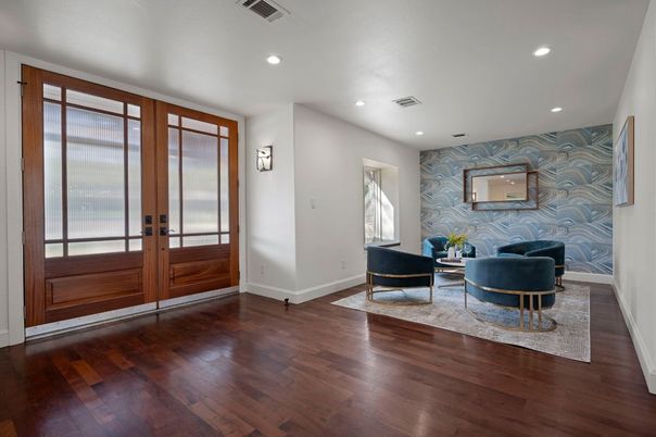 Interior, Living room, Recessed Lighting, Wood Texture Flooring