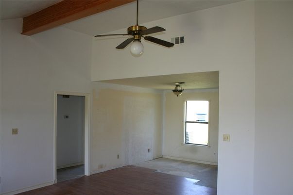 Empty room, Interior, Wooden Beams, Wood Texture Flooring