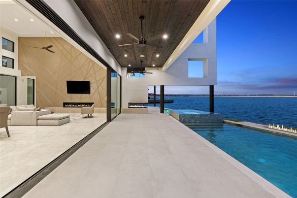 Interior, Pool, Recessed Lighting, Water