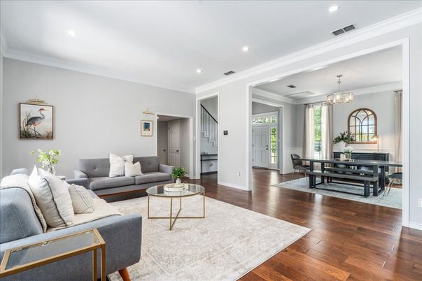 Chandelier, Dining room, Interior, Living room, Recessed Lighting, Wood Texture Flooring