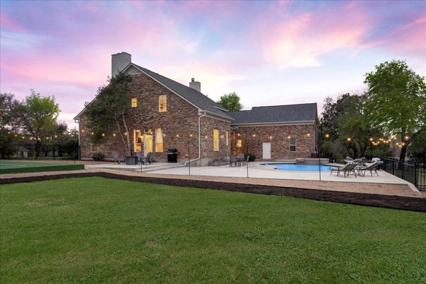 Backyard, Exterior, Pool