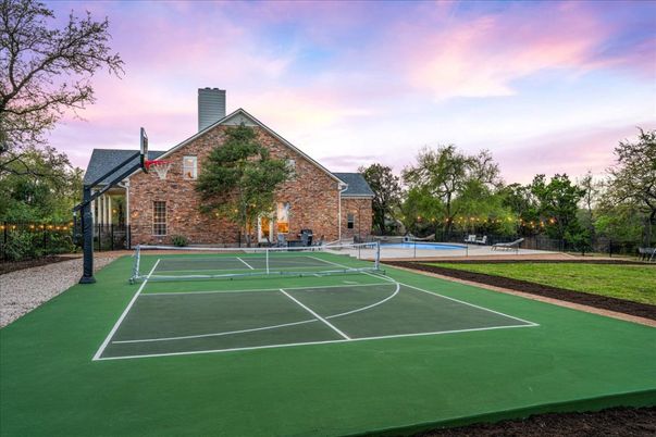 Exterior, Tennis Courts