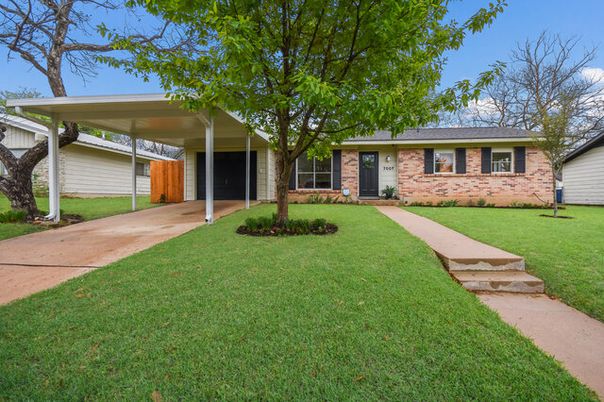Attached, Backyard, Exterior, Facade, Brick Facade, Ranch