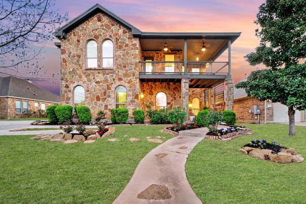 Exterior, Facade, Brick Facade, Mediterranean