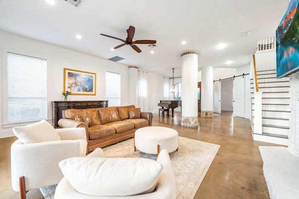 Dining room, Interior, Kitchen, Recessed Lighting, Stainless Steel Appliances