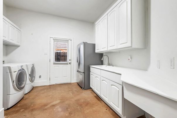 Interior, Washer