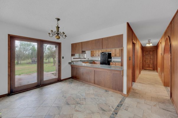 Chandelier, Interior, Kitchen