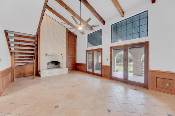 Empty room, Fireplace, Interior, Wooden Beams
