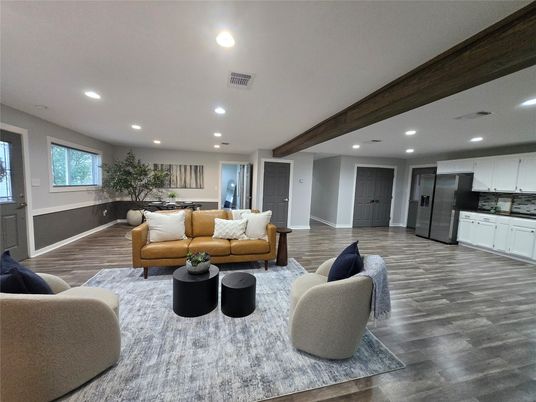 Interior, Kitchen, Living room, Recessed Lighting, Wooden Beams, Wood Texture Flooring