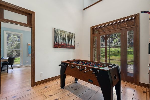 Game Room, Interior, Wood Texture Flooring