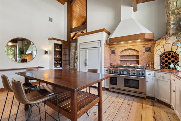 Dining room, Interior, Kitchen, Stainless Steel Appliances, Stone Walls, Wooden Beams, Wood Texture Flooring