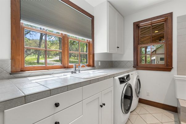 Interior, Washer