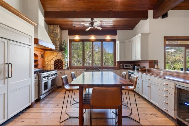 Dining room, Interior, Kitchen, Stainless Steel Appliances, Stone Walls, Wooden Beams, Wooden Ceilings, Wood Texture Flooring