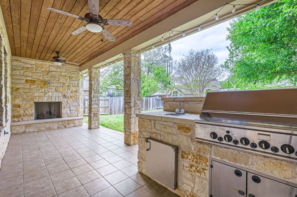 Exterior, Fireplace