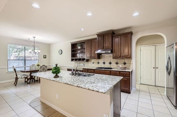 Chandelier, Dining room, Interior, Kitchen, Pendant Lights, Recessed Lighting