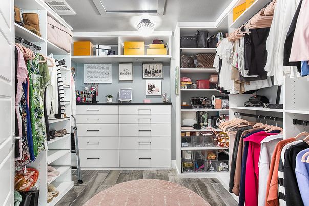 Interior, Walk-in Closets, Wood Texture Flooring