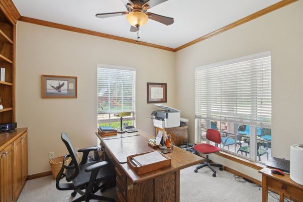 Home Office, Interior