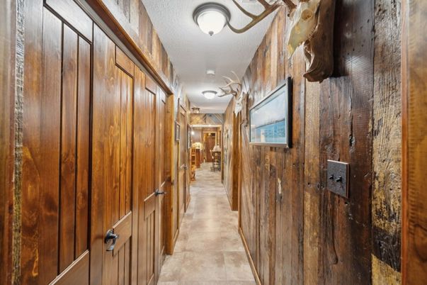 Interior, Wooden Walls