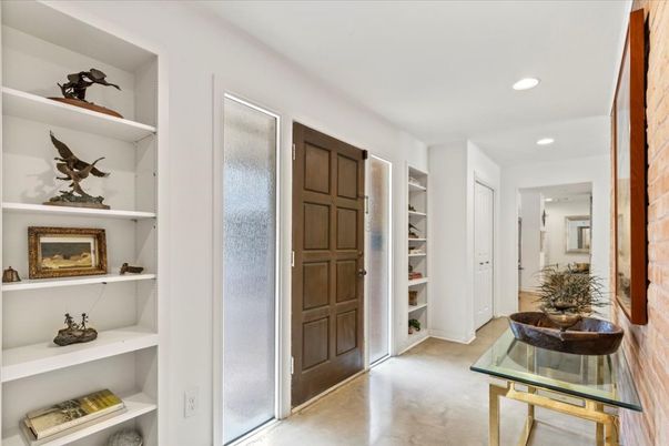 Interior, Recessed Lighting, Walk-in Closets